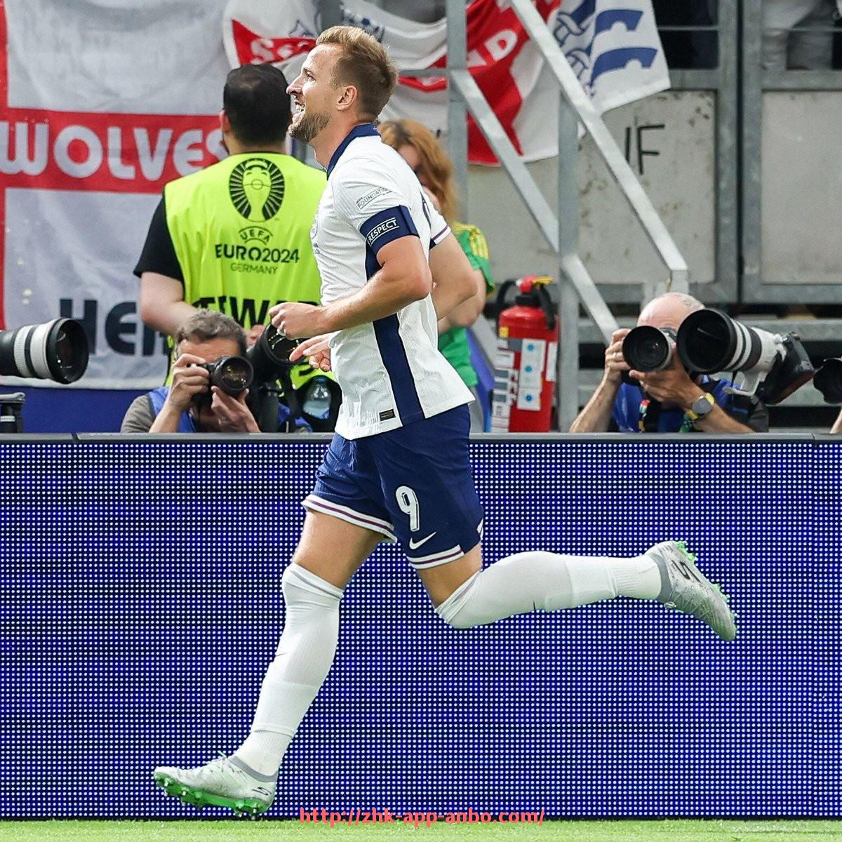 安博体育app下载-世俱杯历年转播权归属变化分析及未来版权趋势预测